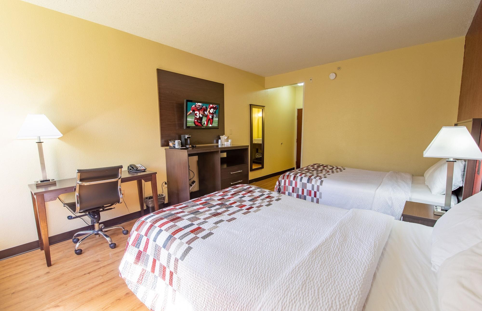 Red Roof Inn & Suites Indianapolis Airport Exterior foto