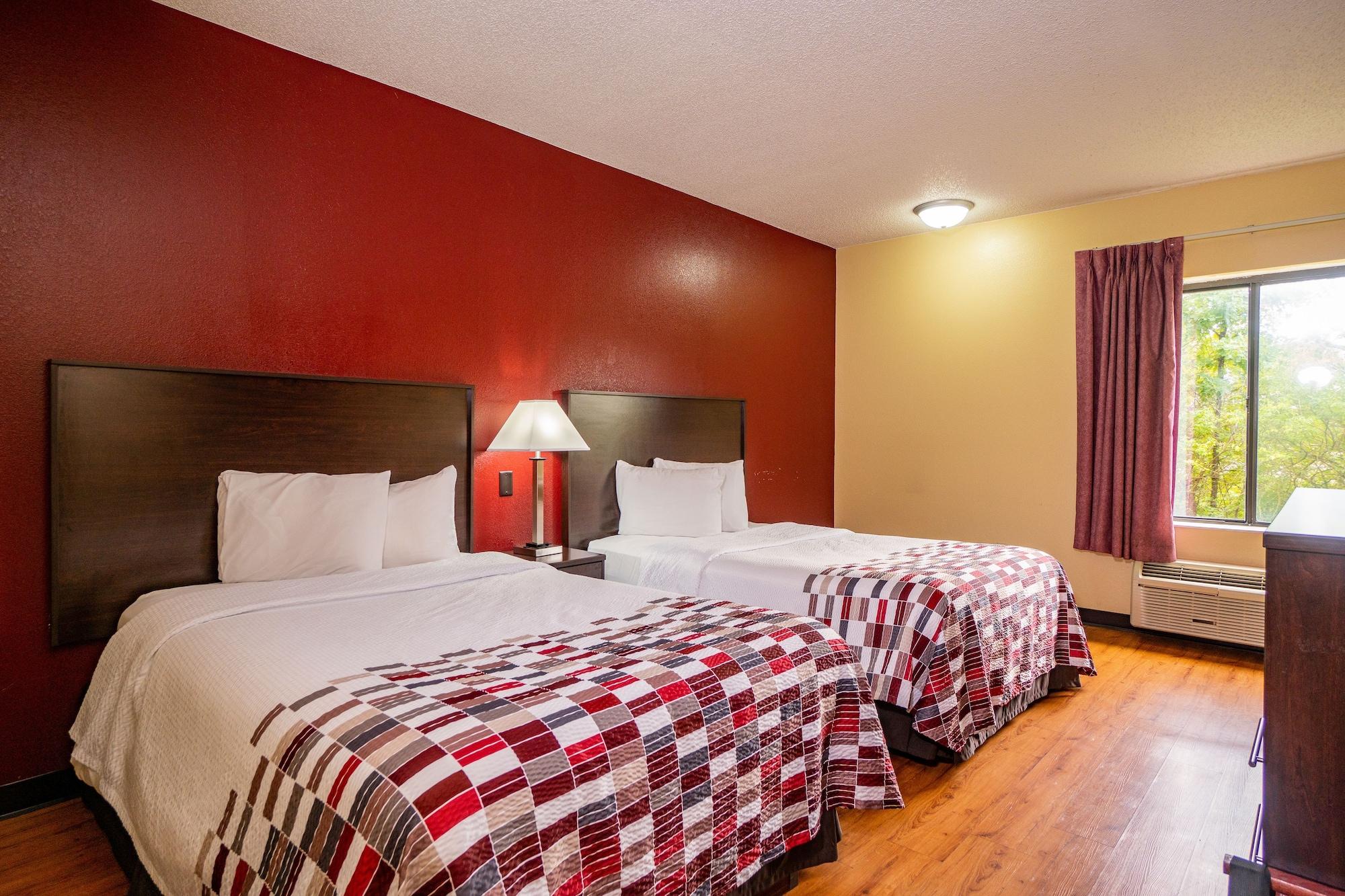 Red Roof Inn & Suites Indianapolis Airport Exterior foto